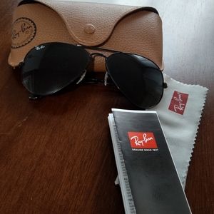Ray Ban Classic Black on Black Aviators
